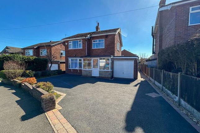 Moorland Avenue, Werrington... 3 bed semi