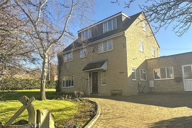 Oxenton, Gloucestershire GL52 5 bed detached house for sale