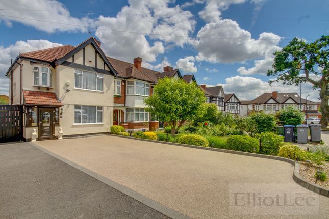 East Court, Wembley HA0 3 bed end of terrace house for sale