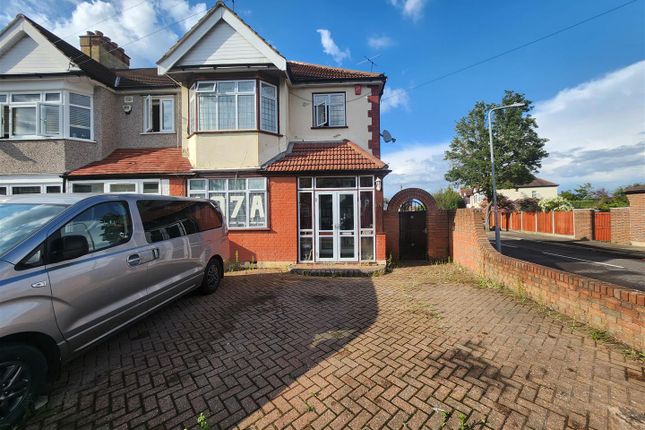 Otley Drive, Ilford 3 bed end of terrace house for sale