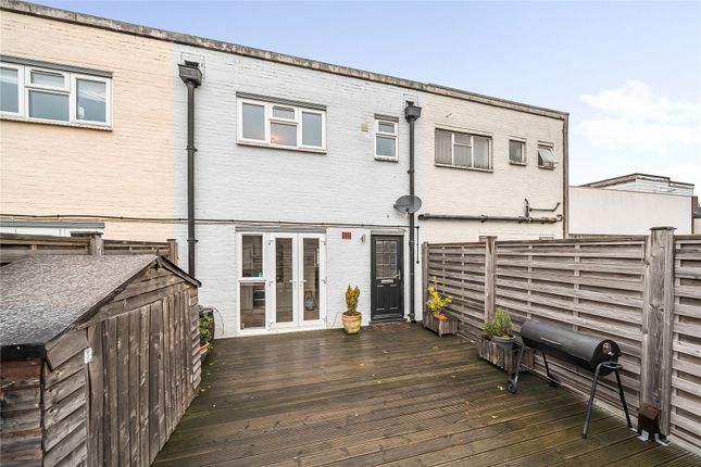 3 bedroom flat for sale