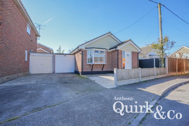 Springfield Road, Canvey Island, SS8 1 bed detached bungalow for sale