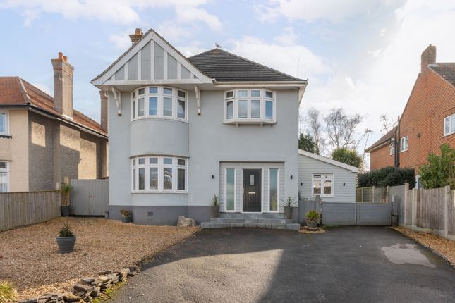 6 bedroom detached house for sale
