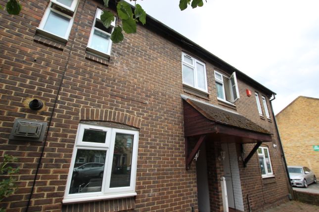 2 bed terraced house