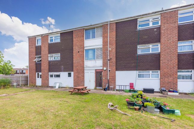 Quantock Close, Langley SL3 2 bed apartment for sale