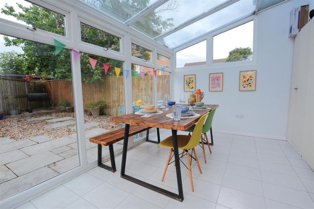 Heathfield Drive, Mitcham CR4 1 bed end of terrace house for sale
