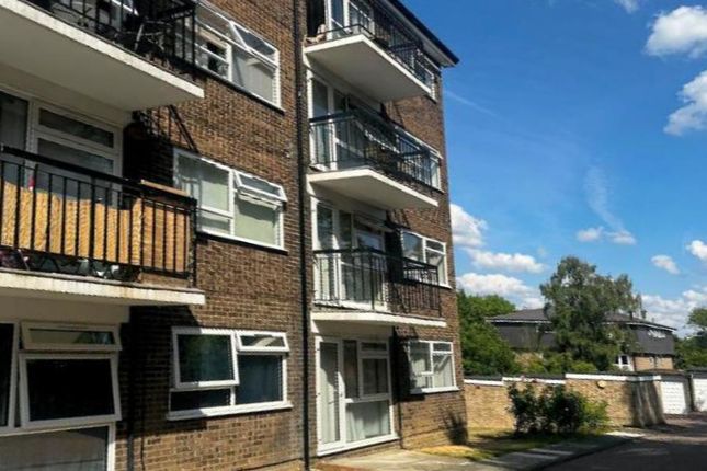 Scotts Avenue, Shortlands, Kent, BR2 0NB 1 bed flat for sale