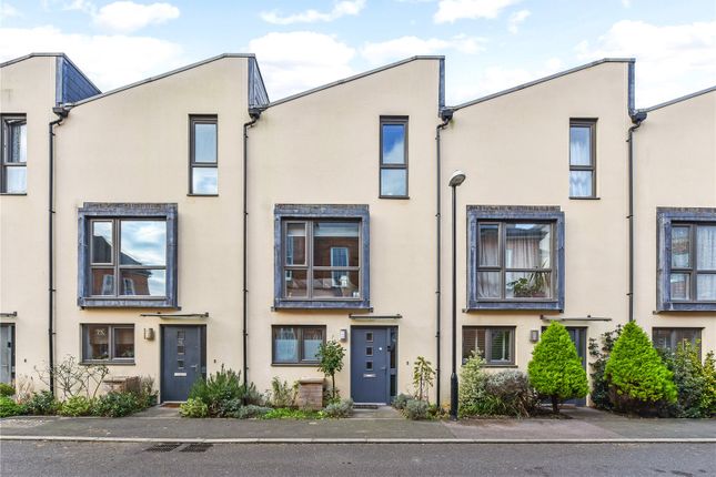 Longley Road, Chichester, PO19 3 bed terraced house for sale