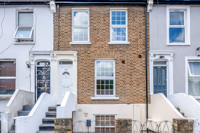 2 bed maisonette