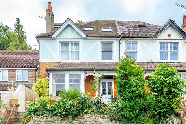 5 bedroom semi-detached house for sale