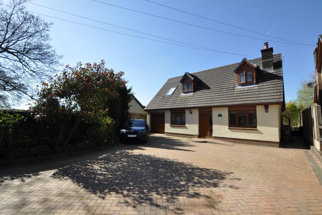 Johnstown, Carmarthen 3 bed detached house for sale