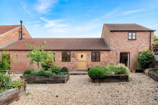 Retford DN22 3 bed barn conversion for sale
