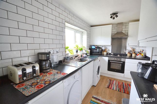 Gelliswick Road, Hakin, Milford Haven 3 bed apartment for sale