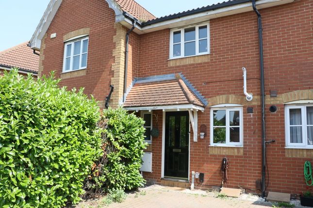 Bluebell Close, Romford, RM7 2 bed terraced house for sale