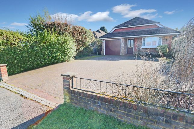 Shirley Avenue, Coulsdon, CR5 1QU 3 bed detached bungalow for sale