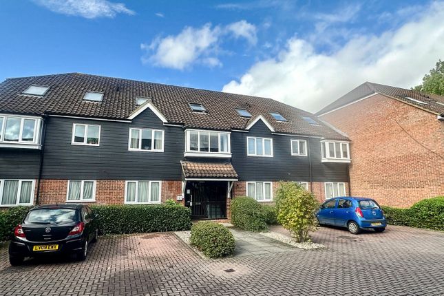 The Meadows, Sawbridgeworth, CM21 2 bed apartment for sale