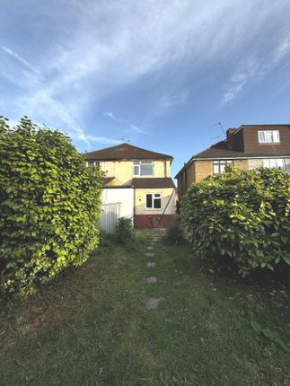 Hamilton Road, Feltham, TW13 3 bed semi