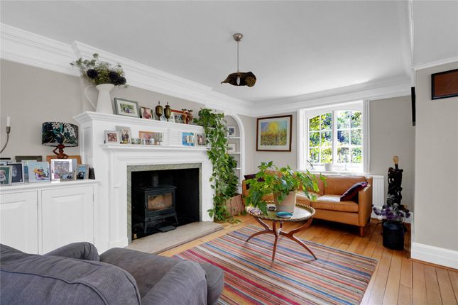 5 bedroom semi-detached house for sale
