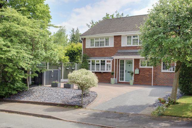 The Pippins, Stafford, Staffordshire... 5 bed detached house for sale