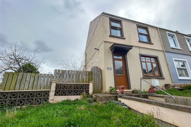 3 bed end terrace house