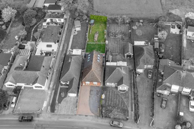 Sheering Lower Road, Sawbridgeworth... 3 bed detached bungalow for sale