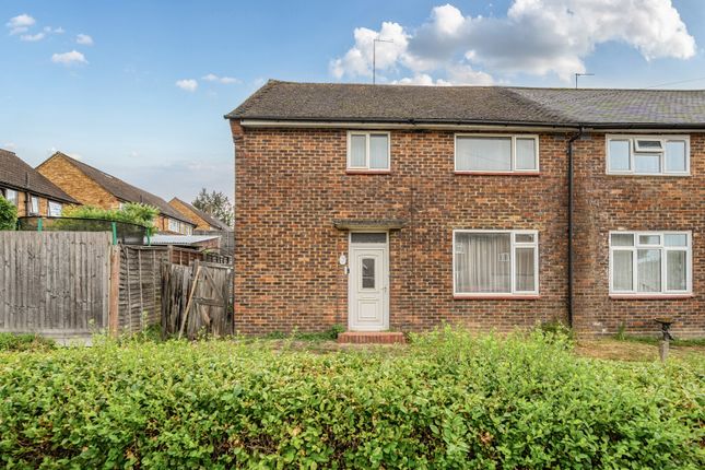 Dumfries Close, Watford, Hertfordshire 3 bed semi