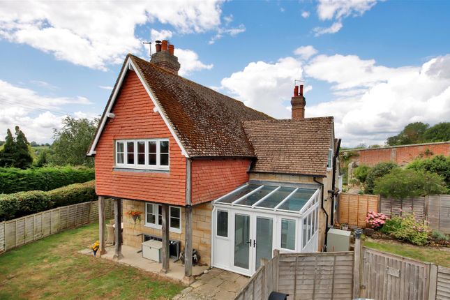 2 bedroom semi-detached house for sale