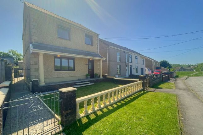 Twynrefail Place, Ammanford SA18 3 bed detached house for sale