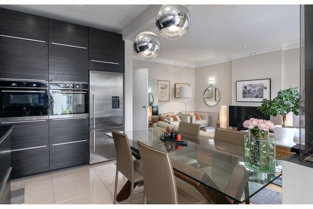 6 bedroom semi-detached house for sale