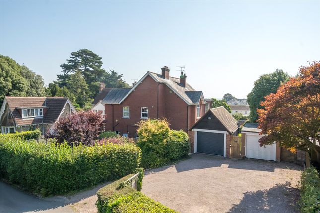 3 bedroom flat for sale