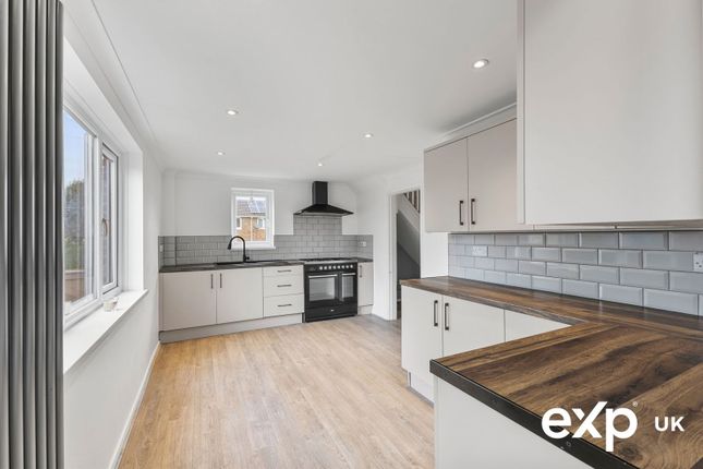 Petersmith Drive, Newark NG22 3 bed semi