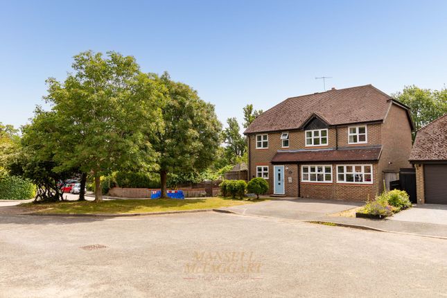 Normandy Close, East Grinstead RH19 4 bed detached house for sale