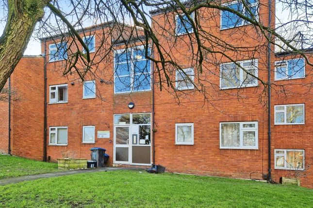 Bramham Drive, Harrogate, HG3 2TZ 2 bed flat for sale