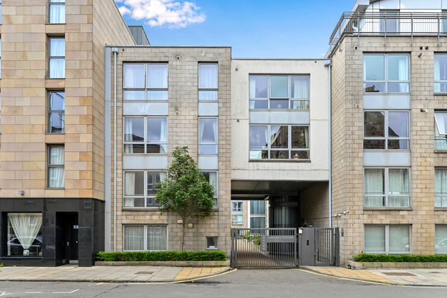 43/1 Gardner's Crescent, Edinburgh... 2 bed duplex for sale