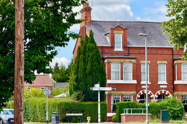 Beverley Road, Anlaby, Hull, East... 5 bed semi