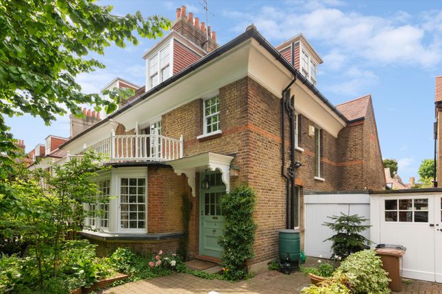 4 bedroom semi-detached house for sale