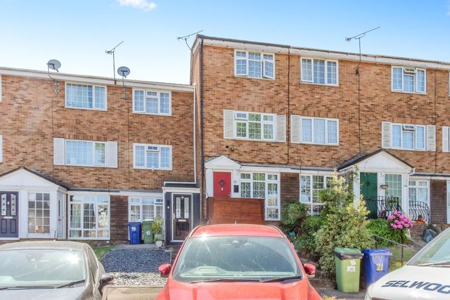4 bed end terrace house