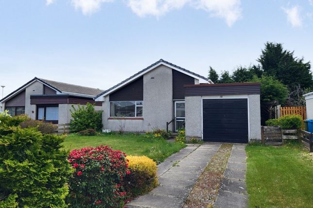 18 Morlich Crescent, Nairn, IV12 4TW 3 bed detached bungalow for sale
