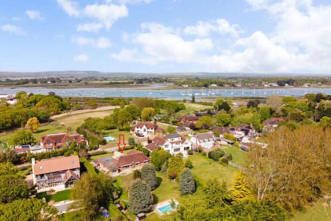 4 bedroom detached bungalow for sale