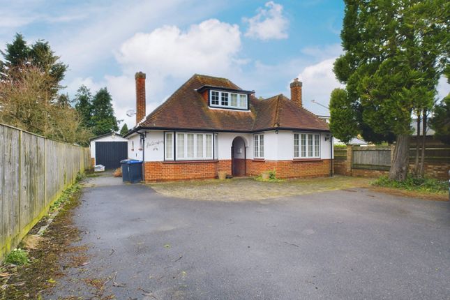 Meadow Lane, Beaconsfield HP9 5 bed chalet for sale