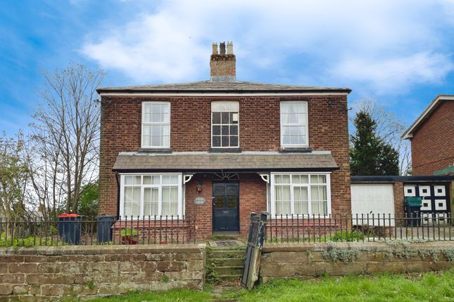 The Square, Ince, Chester, Cheshire, CH2 3 bed detached house for sale
