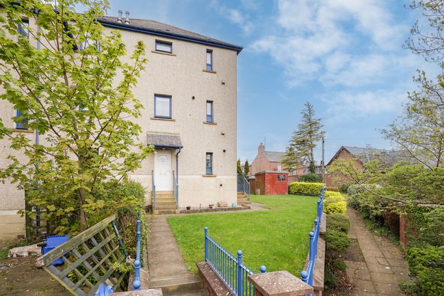 2 bed flat