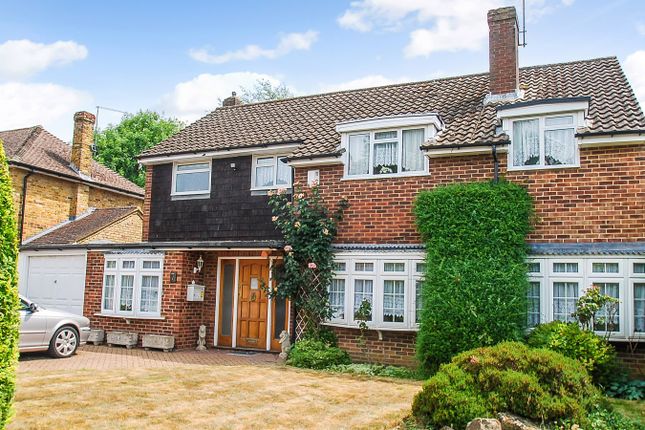 Holly Close, Farnham Common... 4 bed detached house for sale