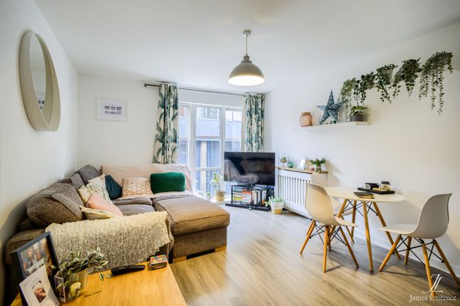 2 bed flat