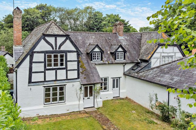 3 bed semi-detached house
