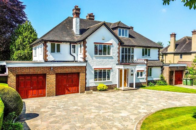 8 bedroom detached house for sale