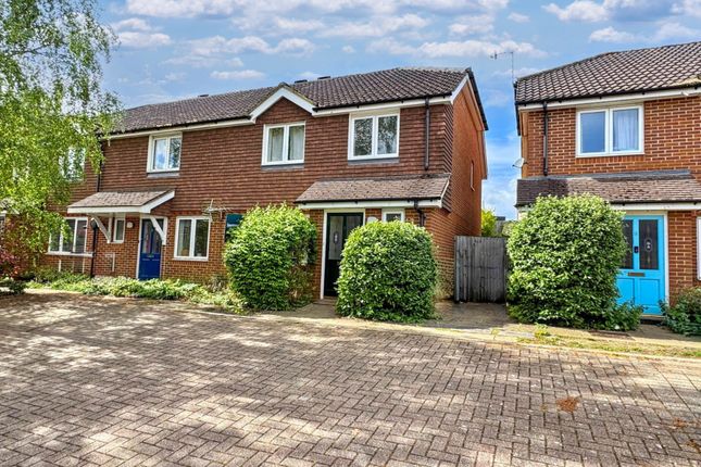 Coopers Rise, Surrey GU7 3 bed end of terrace house for sale