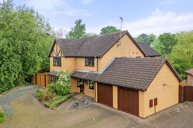 Peterborough PE3 5 bed detached house for sale