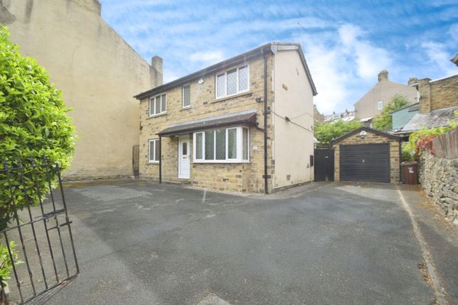 Bradford Road, Bradford BD18 3 bed detached house for sale