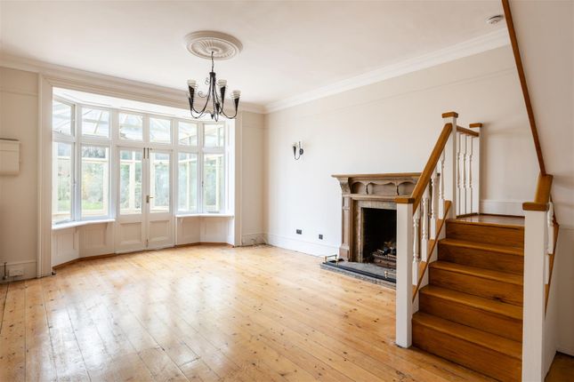 Ironsbottom, Sidlow, Reigate 3 bed house for sale